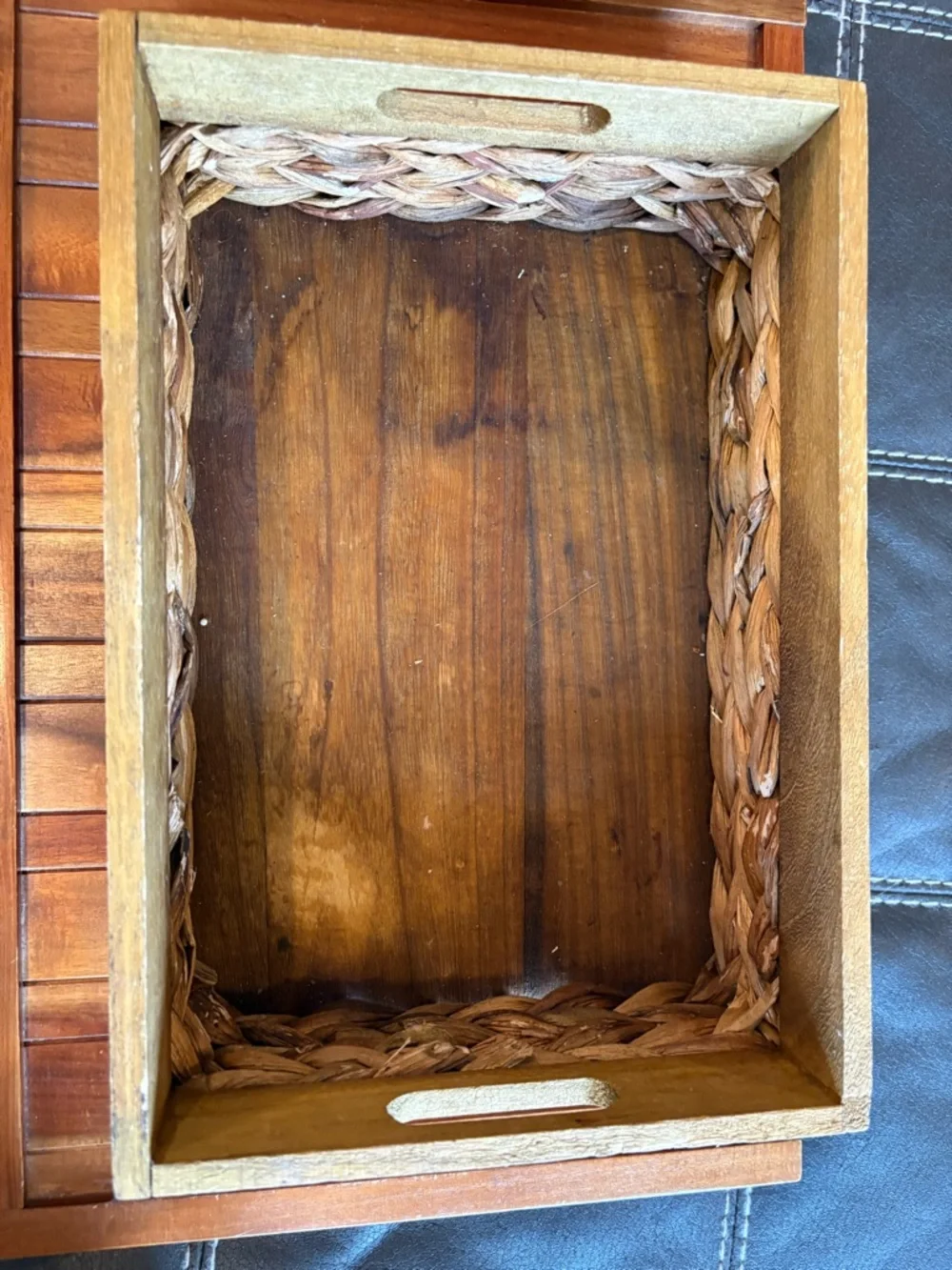 Harry And David Seagrass Woven Basket With Wood Accents